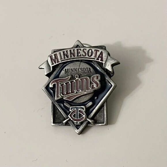 Vtg Minnesota Twins MLB Baseball Pin - Picture 8 of 8